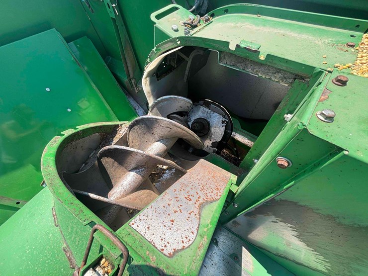 2013-john-deere-s680-image-47