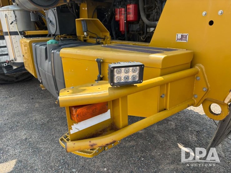2006-john-deere-8-image-16