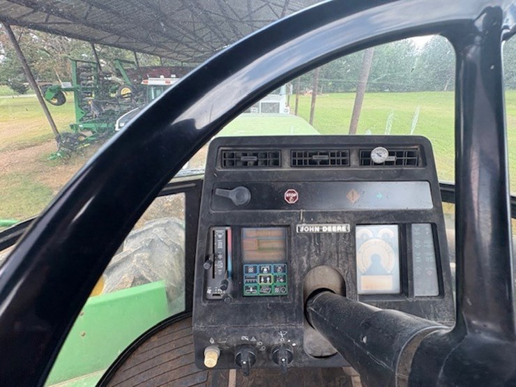 john-deere-8560-image-58