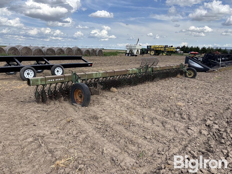 john-deere-400-image-3