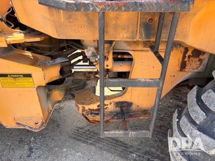 1989-caterpillar-it28b-image-32