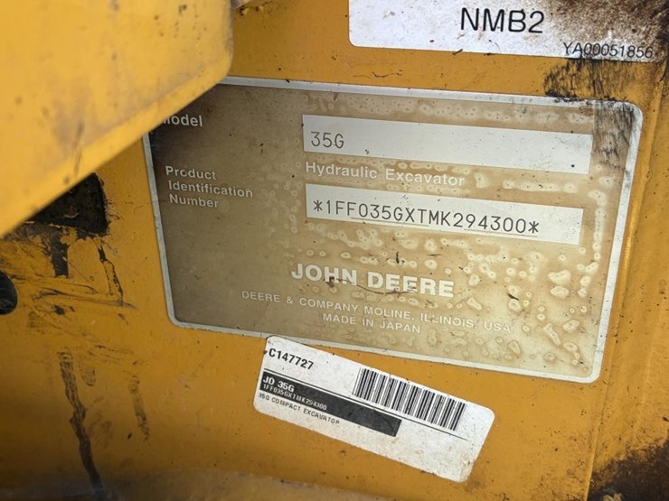 2021-deere-35g-image-22