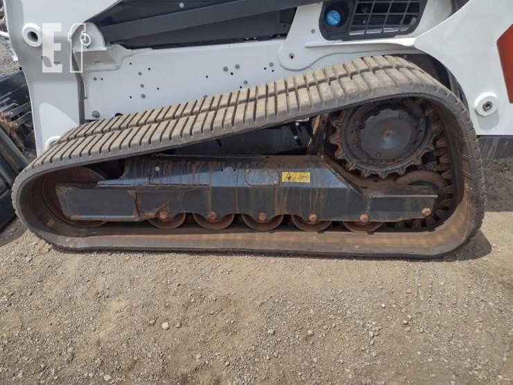 2023-bobcat-t770-image-21