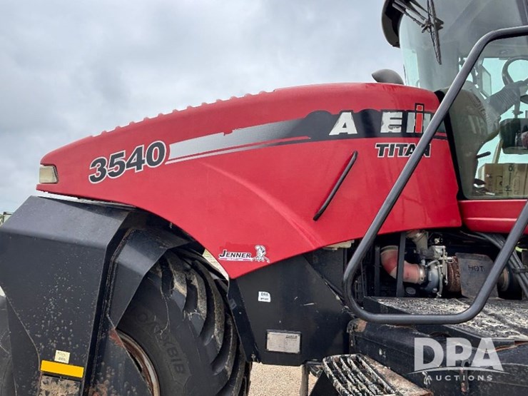 2015-case-ih-titan-3540-image-18