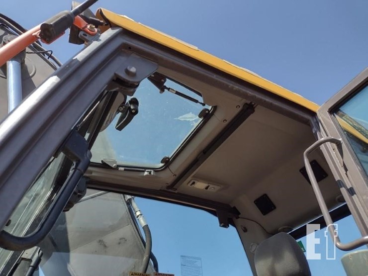 2018-volvo-ec250el-image-13