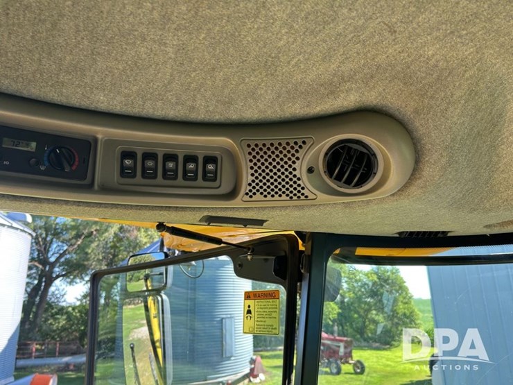 2011-new-holland-cr9060-image-69