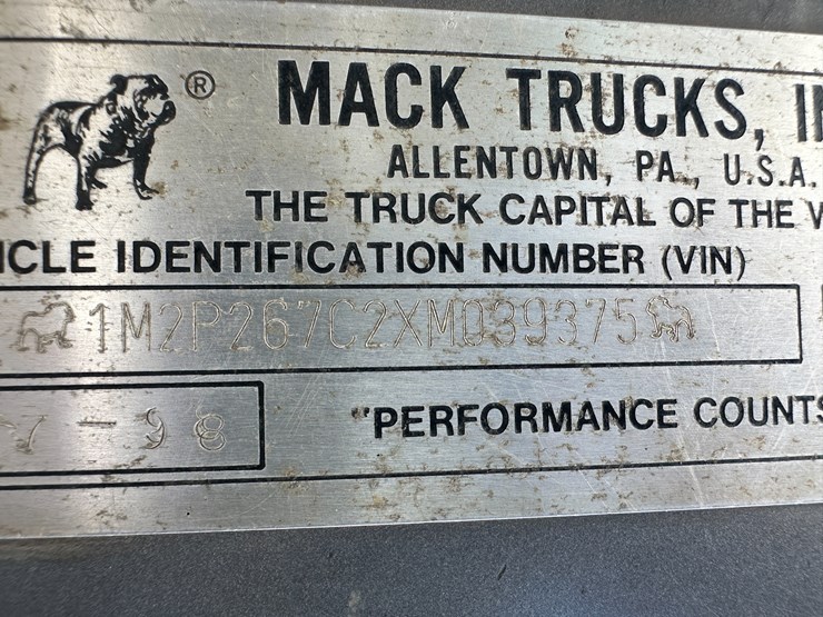 1999-mack-rd688s-image-88