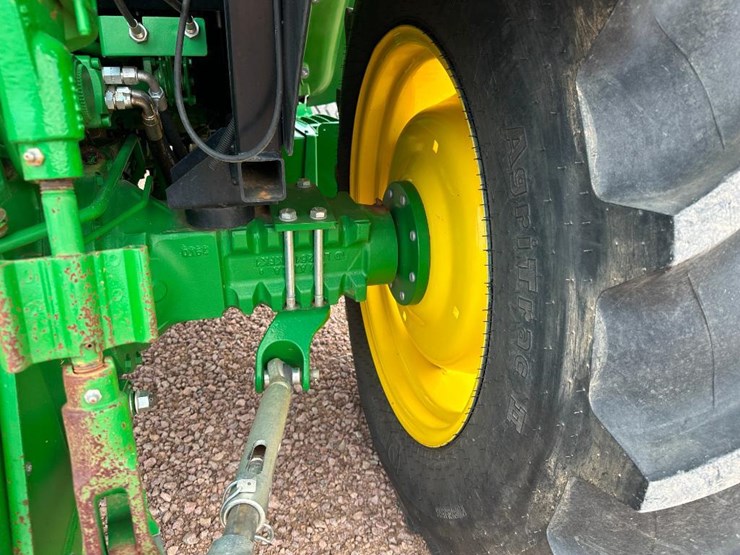 2020-john-deere-5075e-image-28