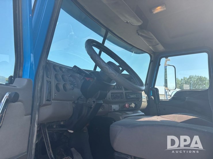 2006-mack-chn613-image-68
