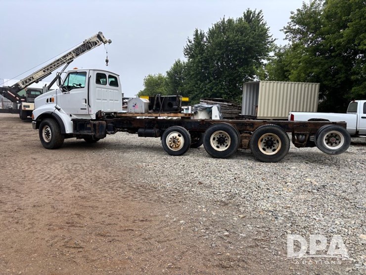 2001-sterling-truck-(dr11851-unit-9459)-image-13