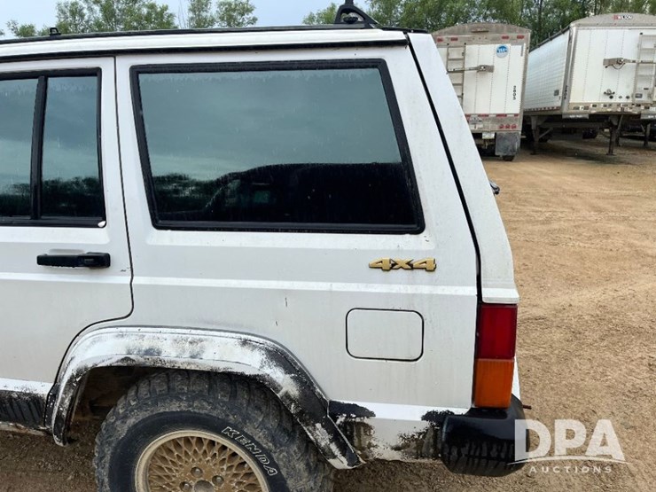 1990-jeep-cherokee-limited-image-37