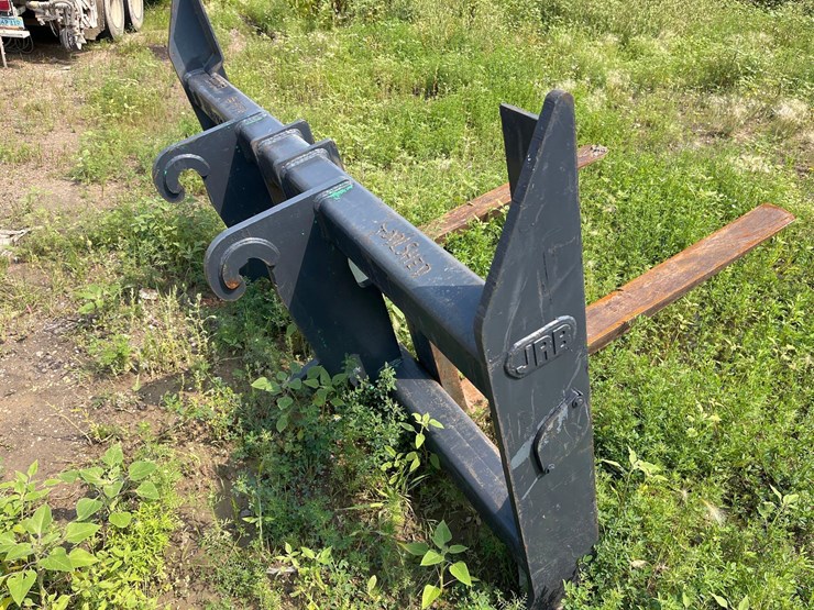 pallet-forks-image-13