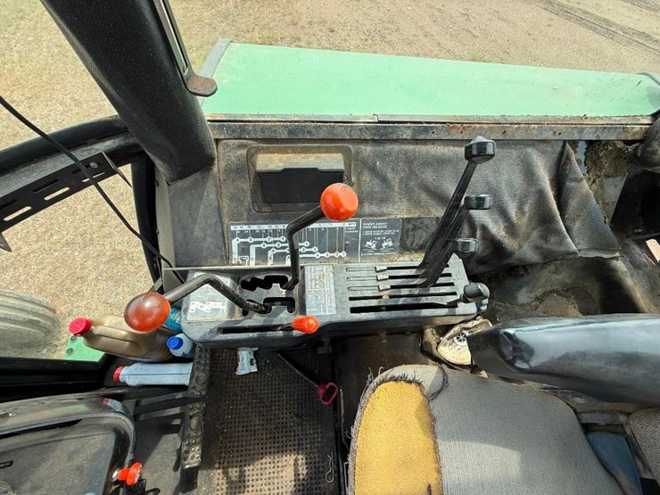 john-deere-4440-image-18