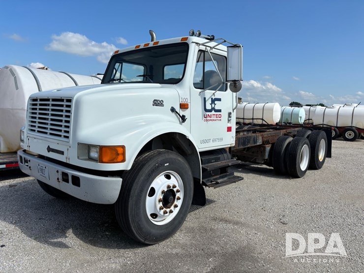 1996-international-4700-image-1