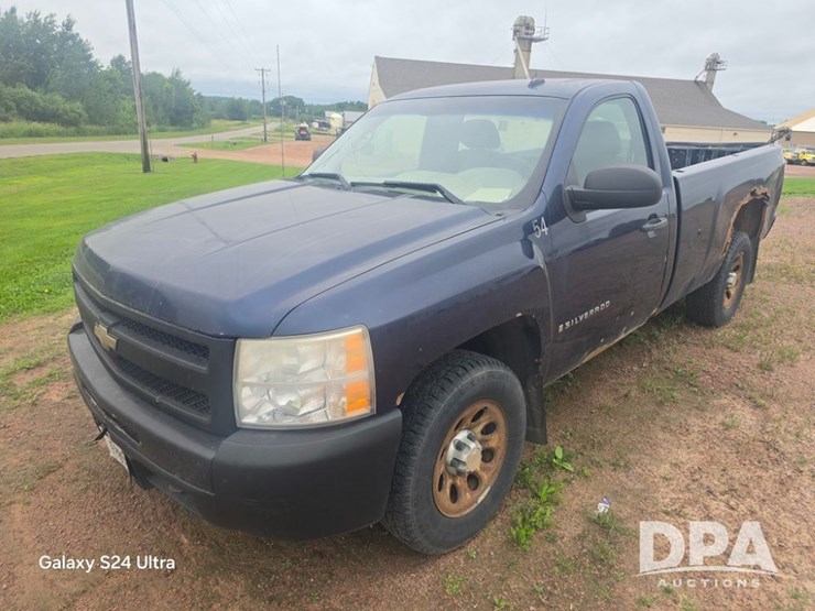 2009-chevrolet-silverado-1500-image-1