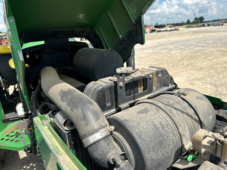 2005-john-deere-5205-image-40