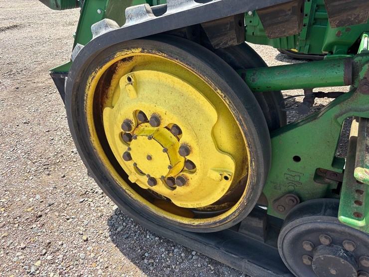 2012-john-deere-8335rt-image-9