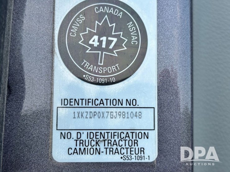 2016-kenworth-t880-image-106