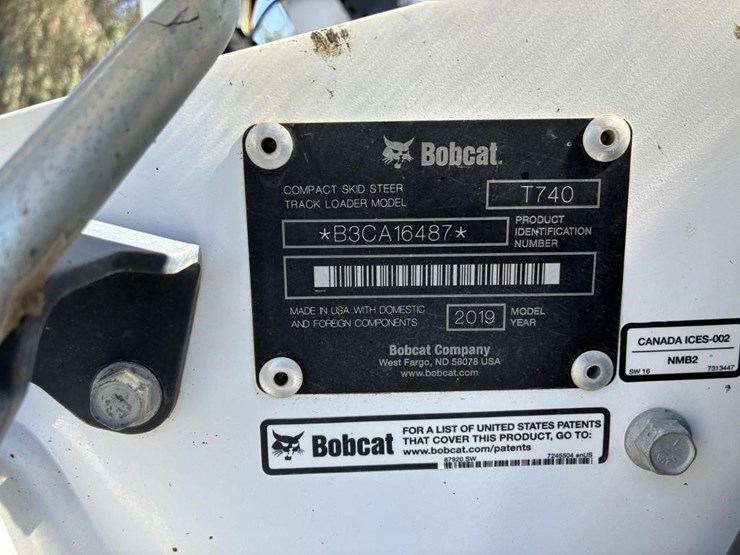 2019-bobcat-t740-image-20
