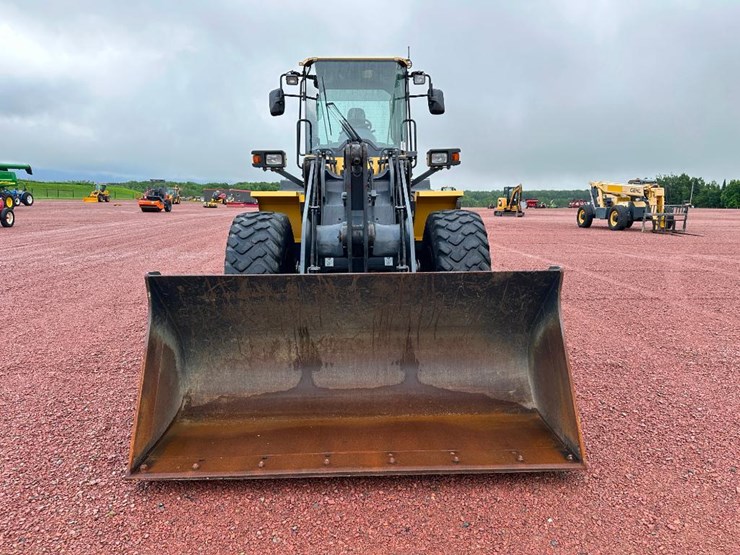 2013-komatsu-wa200pz-6-image-2