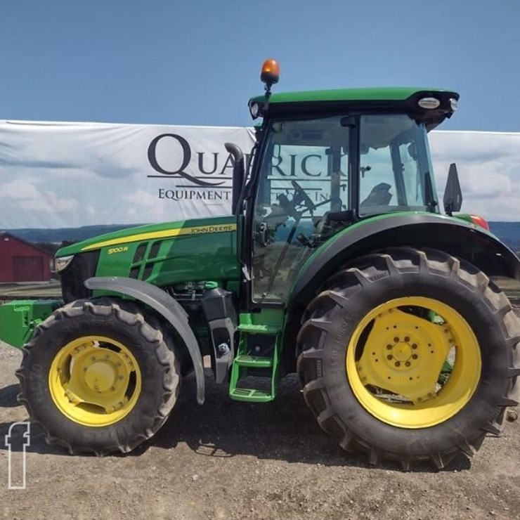 2017 JOHN DEERE 5100R