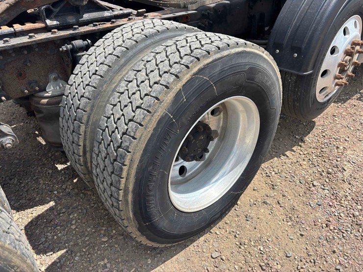 2007-mack-vision-cxn613-image-54