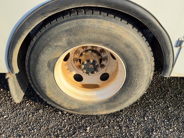 2008-ford-f750-image-6