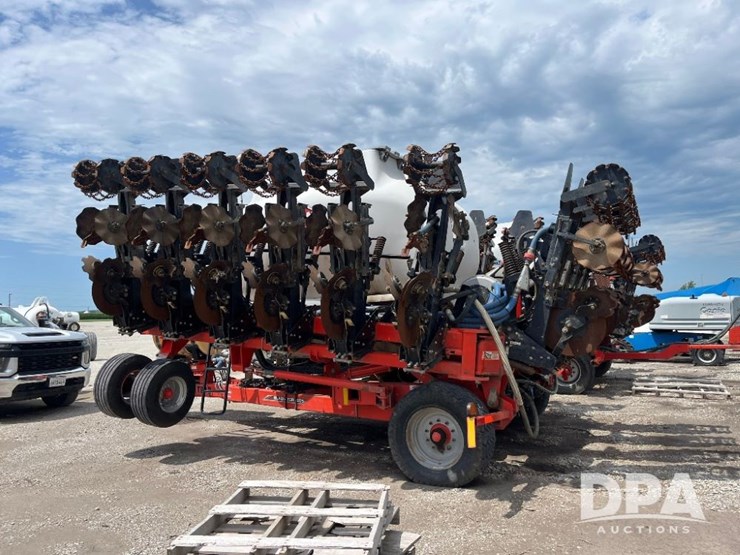 2019-kuhn-gladiator-1205-strip-till-bar-(jn2501,-unit-tb12)-image-7