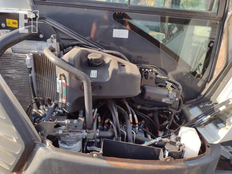 2021-bobcat-e60-image-45