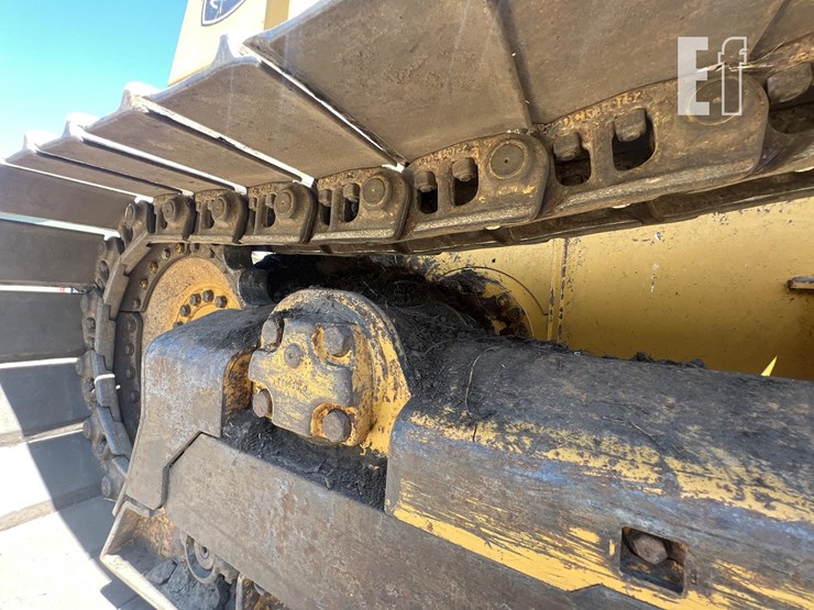 2013-deere-700j-lgp-image-22