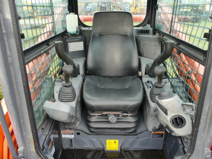 2023-kubota-svl75-2-image-12