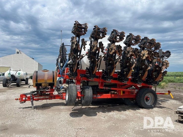 2019-kuhn-gladiator-1205-strip-till-bar-(jn2501,-unit-tb12)-image-9