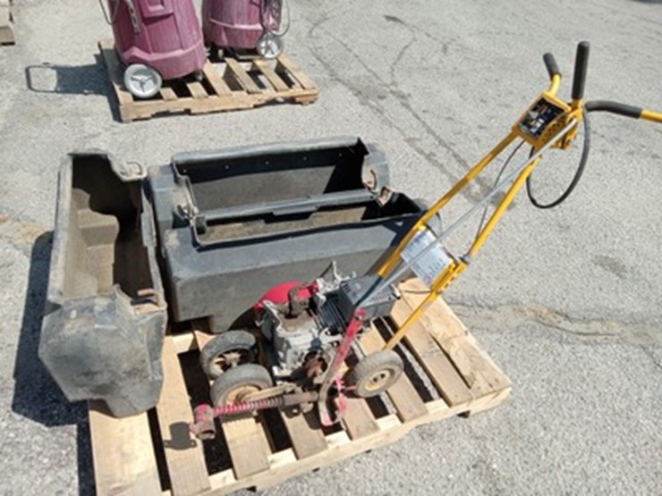 lot#-108-edge-trimmer-and-buckets-image-1