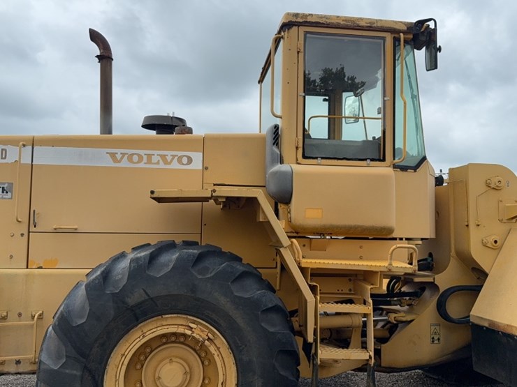 volvo-l120d-image-8