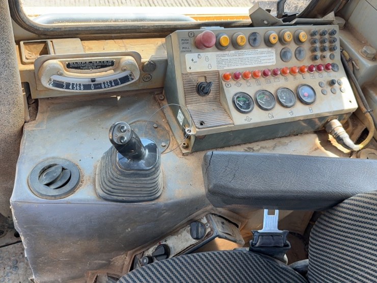 deere-1050c-image-13