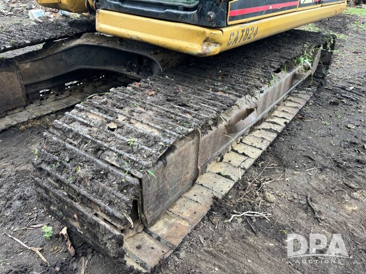 2005-caterpillar-312b-image-25
