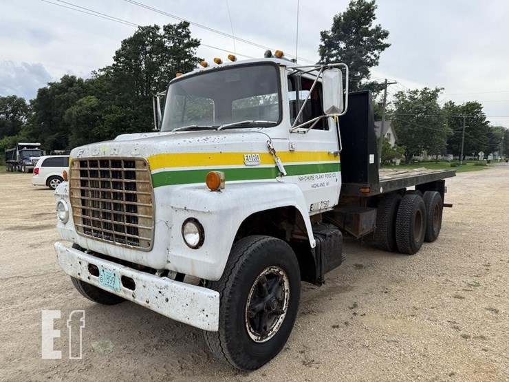 1972-ford-l9000-image-1