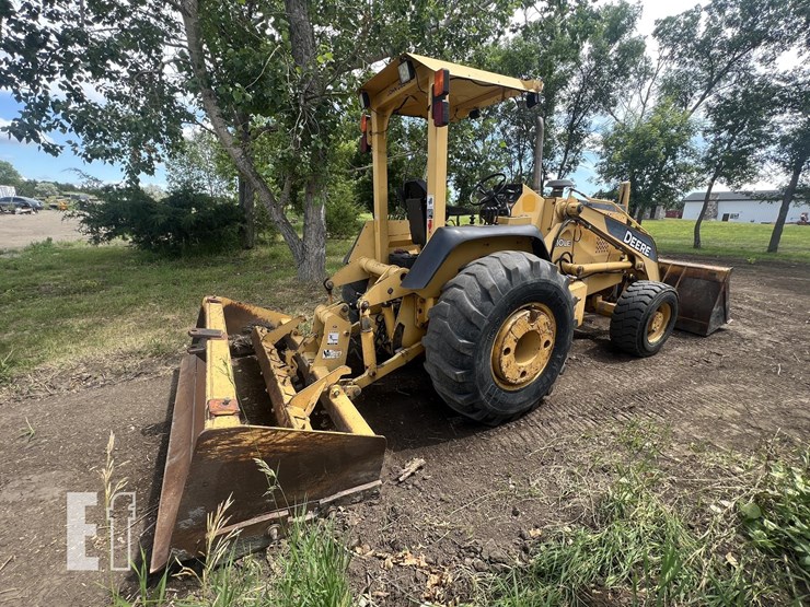 2006-deere-210le-image-3