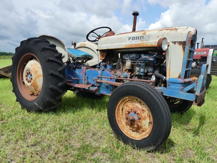 ford-4000-image-1