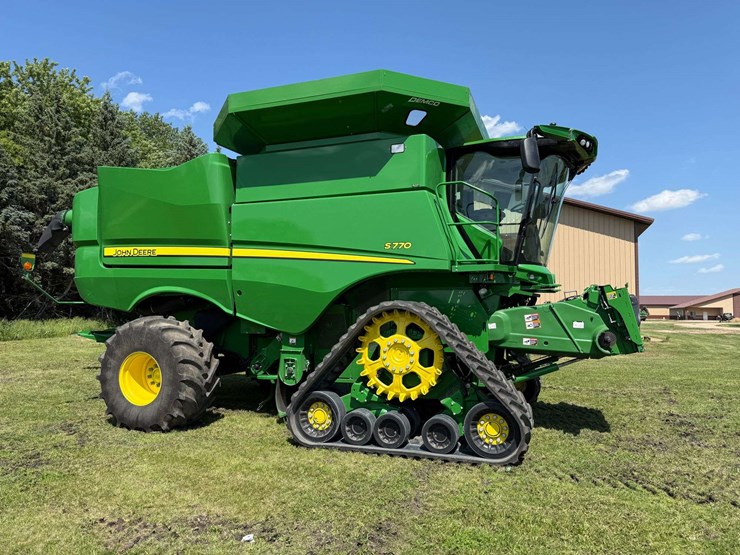 2021-john-deere-s770-image-7