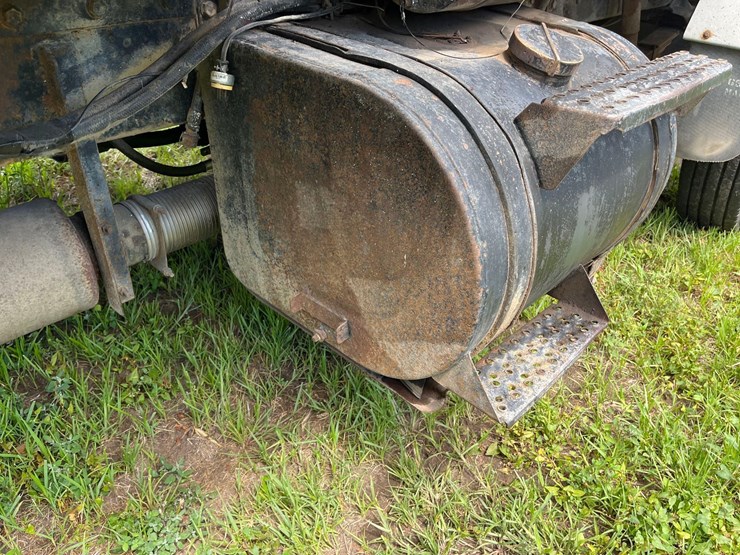 ford-l9000-image-10