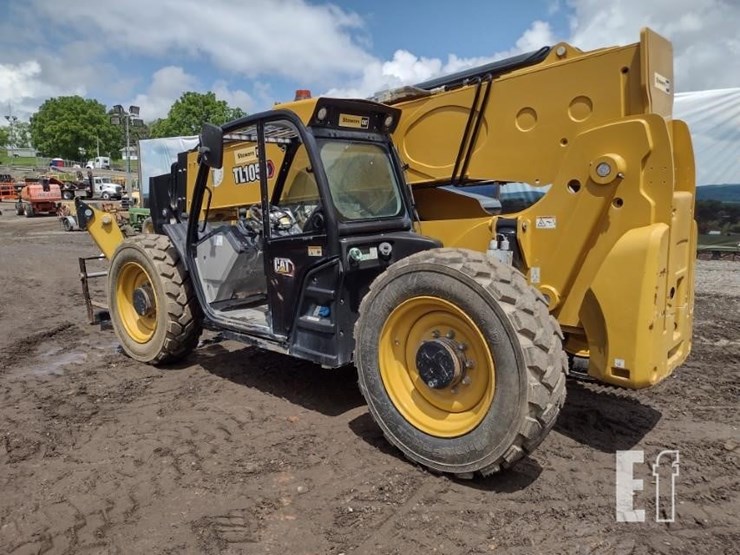 2021-caterpillar-tl1055-image-31
