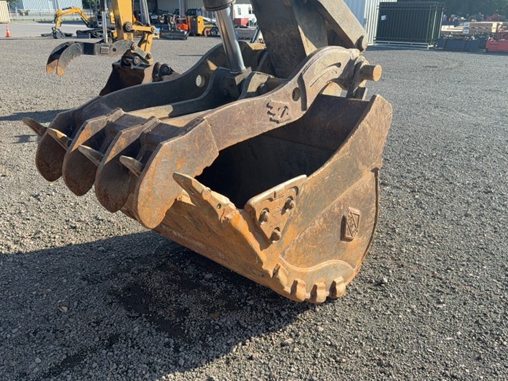komatsu-pc290-lc-image-5