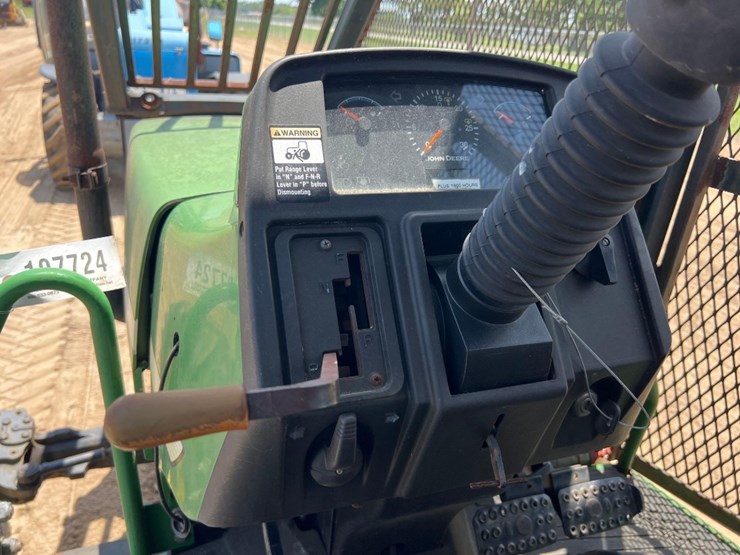 2004-john-deere-5320-image-28