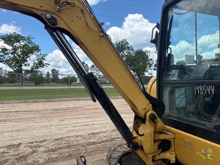 caterpillar-304e-cr-image-17