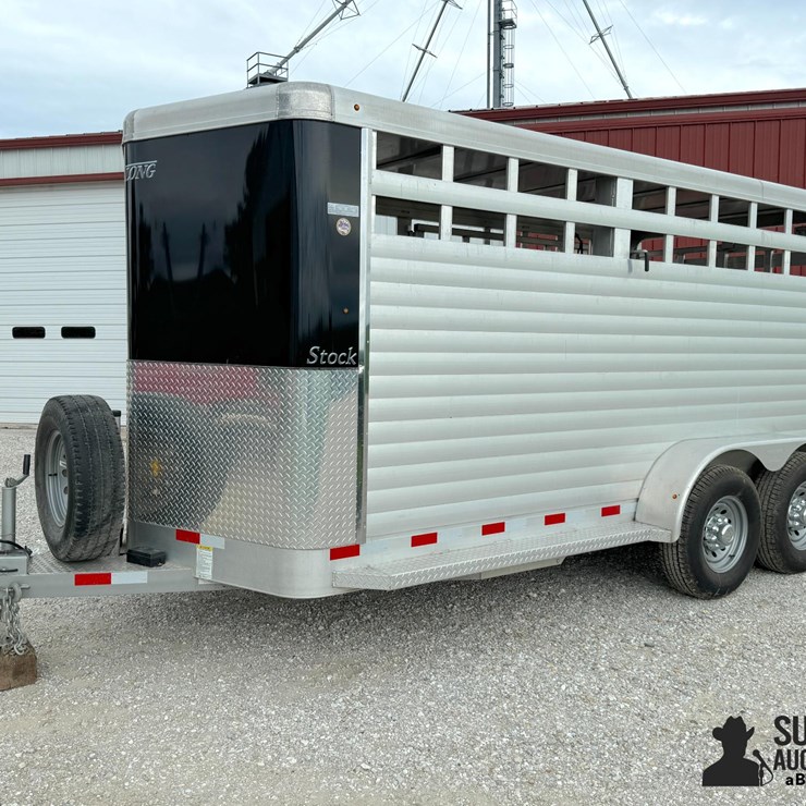2015 TravAlong 16' Aluminum T/A Livestock Trailer