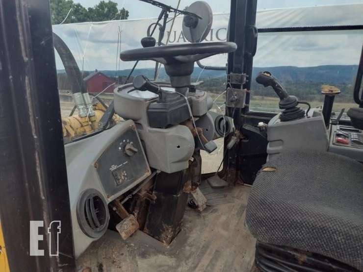 2007-caterpillar-924g-image-13