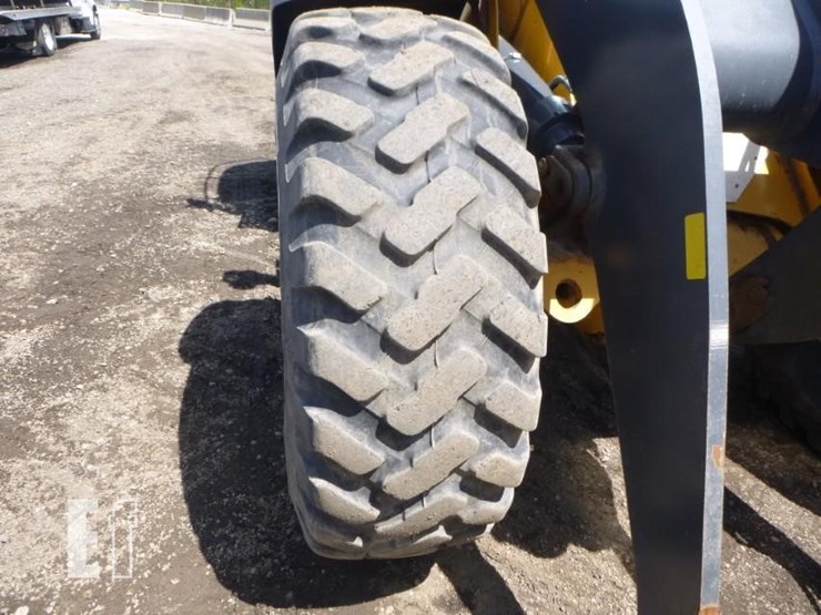 2013-deere-544k-image-20