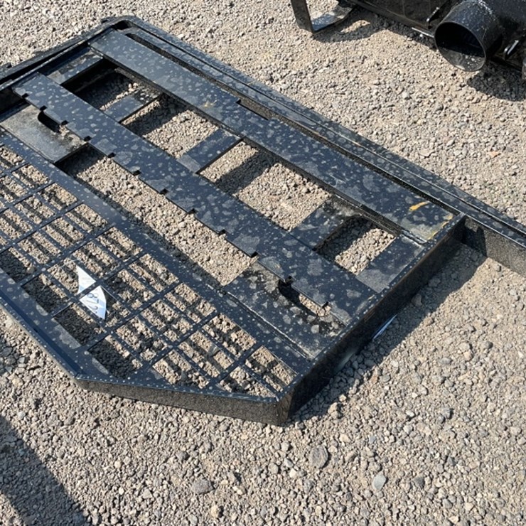 #1044 • GIYI 60" SKID STEER PALLET FORKS
