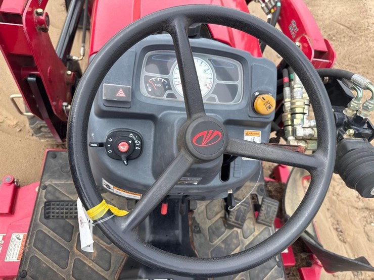 mahindra-emax-25-image-22